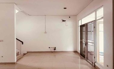 Perumahan Green lake city cluster Amerika 8x18 unfurnish