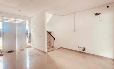 Perumahan Green lake city cluster Amerika 8x18 unfurnish