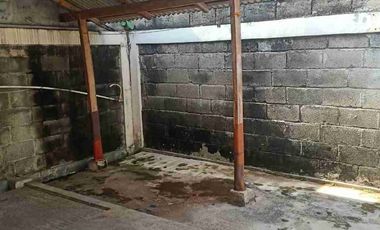 RUMAH 1 LANTAI , ADA RUANG TERBUKA LUAS DI BELAKANG