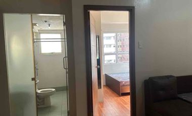 1 Bedroom with parking in One Archers Place near DLSU