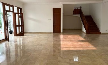 Rumah Dijual Di Permata Hijau Fasilitas Private Pool