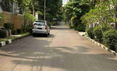 Turun Signifikan Rumah Besar di Perumahan Eksklusif Cinere – LT 740 m², LB 683 m²
