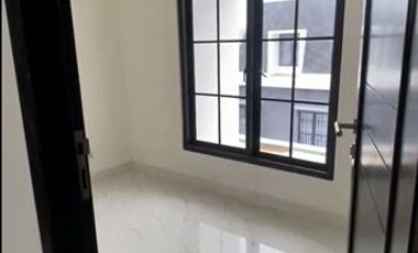 Rumah Murah Mewah Dijual Brand New Townhouse Di Pancoran Barat Dekat MRT