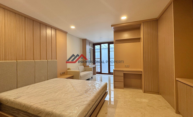 Brand New Luxury House Fully Furnished & Private Lift at Kemang Dalam, Jakarta Selatan