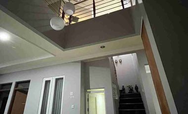 Rumah Mewah 7 Kamar Full Furnished Bagus Strategis