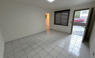 Renta a 4 min de Plaza Carrousel | Amplia casa de un nivel