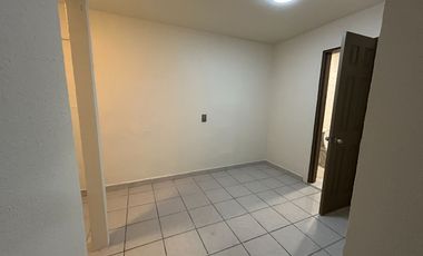 Renta a 4 min de Plaza Carrousel | Amplia casa de un nivel