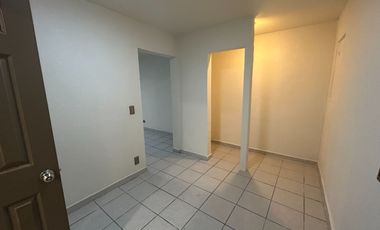 Renta a 4 min de Plaza Carrousel | Amplia casa de un nivel