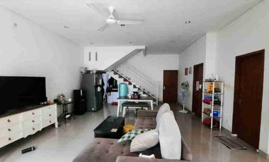 Rumah mewah dlm Townhouse Poltangan Pasar Minggu blkg Gedung Antam 115jt/thn