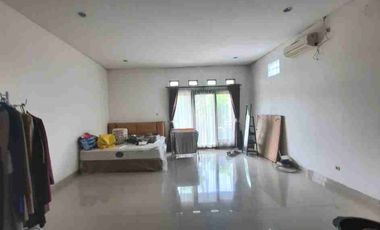 Rumah mewah dlm Townhouse Poltangan Pasar Minggu blkg Gedung Antam 115jt/thn