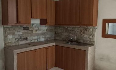 Disewakan rumah 2 lantai cocok buat tempat tinggal, kos kosan , kantor , dan usaha lain lokasi di Melawai Blok M Kebayoran Baru Jakarta Selatan