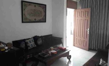 Perlu Renov‼️Dijual Rumah Nginden Intan Timur