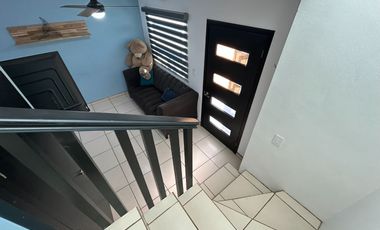 Casa en privada segura frente a CETYS | Semiequipada y con amplio patio