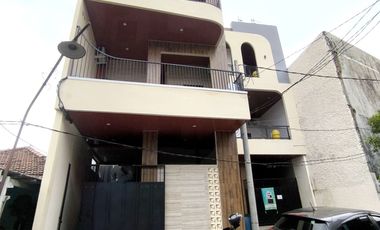 Dapat hampir 1 Miliar. Rumah kost dekat kampus Unair Surabaya