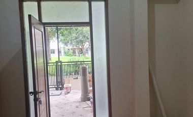 Rumah Taman Surya Kalideres 6x18 108m2 3KT Semi Furnished SHM Sudah Renovasi