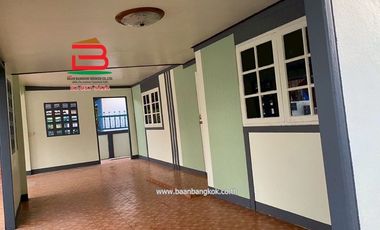 บ้านเดี่ยว 1 ชั้น บ้านปณิธาน ซอยเทศบาล 2 เนื้อที่ 50 ตรว. ถนนสระแก้ว-เขาหินซ้อน ตำบลท่าเกษม อำเภอเมืองสระแก้ว จังหวัดสระแก้ว