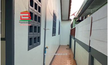 บ้านเดี่ยว 1 ชั้น บ้านปณิธาน ซอยเทศบาล 2 เนื้อที่ 50 ตรว. ถนนสระแก้ว-เขาหินซ้อน ตำบลท่าเกษม อำเภอเมืองสระแก้ว จังหวัดสระแก้ว