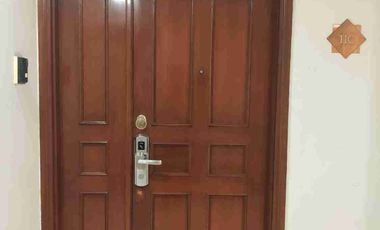 DIJUAL DAN DI SEWAKAN APARTEMENT (Unfurnhised) AMBASADOR KUNINGAN JAKARTA SELATAN
SHM
Tipe : 3 BR 
 2 KM + 1 Kamar Pembantu 
 1 Kamar Mandi+ Pembantu
Luas : 120 m2
Harga sewa Rp.120 jt/ th
HARGA Jual Rp.2.2 M