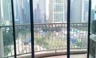 DIJUAL DAN DI SEWAKAN APARTEMENT (Unfurnhised) AMBASADOR KUNINGAN JAKARTA SELATAN
SHM
Tipe : 3 BR 
 2 KM + 1 Kamar Pembantu 
 1 Kamar Mandi+ Pembantu
Luas : 120 m2
Harga sewa Rp.120 jt/ th
HARGA Jual Rp.2.2 M