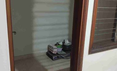 DIJUAL DAN DI SEWAKAN APARTEMENT (Unfurnhised) AMBASADOR KUNINGAN JAKARTA SELATAN
SHM
Tipe : 3 BR 
 2 KM + 1 Kamar Pembantu 
 1 Kamar Mandi+ Pembantu
Luas : 120 m2
Harga sewa Rp.120 jt/ th
HARGA Jual Rp.2.2 M