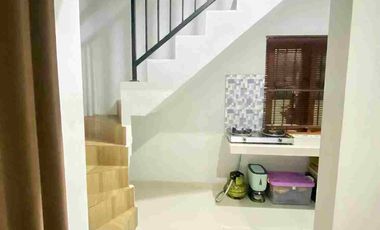 Rumah Modern di Kompleks Perumahan Antasura