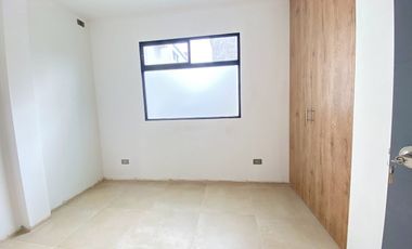 Casa en  Ciudadela Las Orquídeas certa a la escuela Nuevo continente