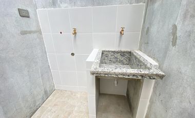 Casa en  Ciudadela Las Orquídeas certa a la escuela Nuevo continente