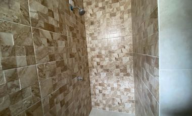 Casa en  Ciudadela Las Orquídeas certa a la escuela Nuevo continente