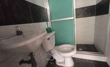 SE ARRIENDA CASA COMERCIAL EN CABECERA