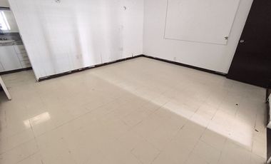 SE ARRIENDA CASA COMERCIAL EN CABECERA