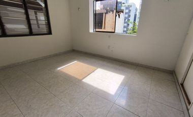 SE ARRIENDA CASA COMERCIAL EN CABECERA