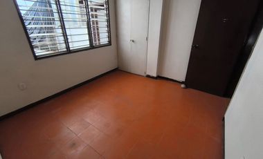 SE ARRIENDA CASA COMERCIAL EN CABECERA