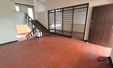 SE ARRIENDA CASA COMERCIAL EN CABECERA