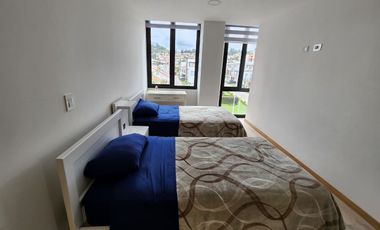 En Renta Departamento Amoblado de 3 Dormitorios  – Av. Primero de Mayo