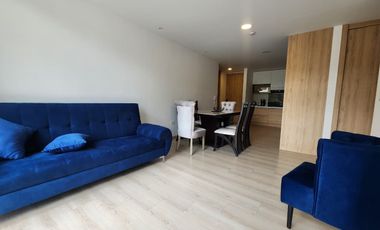 En Renta Departamento Amoblado de 3 Dormitorios  – Av. Primero de Mayo