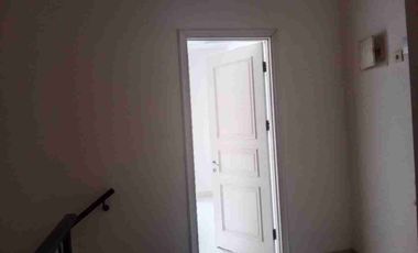 Rumah 2 Lantai di Green Lake City – Cluster Europe