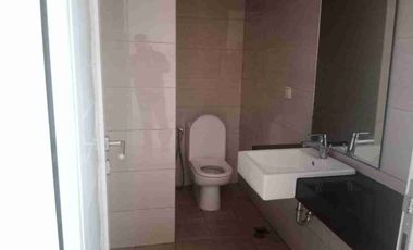 Rumah 2 Lantai di Green Lake City – Cluster Europe