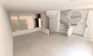 SE VENDE CASA CAÑAVERAL