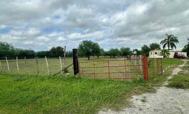 Venta de Rancho en San Juan Cadereyta NL