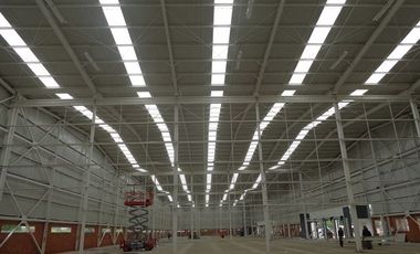 Bodega Vendo 3.100 M2 En Conjunto Cerrado / Venta $9.800.000.000  / Zona Industrial Acopi Yumbo