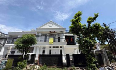 Rumah Modern Style 2 Lantai Double 2 Facad Termewah Murah di Cinere