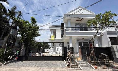 Rumah Modern Style 2 Lantai Double 2 Facad Termewah Murah di Cinere