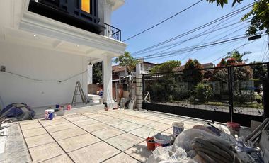 Rumah Modern Style 2 Lantai Double 2 Facad Termewah Murah di Cinere
