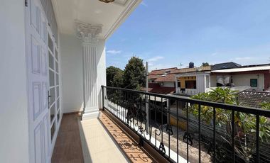 Rumah Modern Style 2 Lantai Double 2 Facad Termewah Murah di Cinere