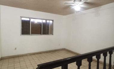 Casa en Col Peñitas (Zona Norte)