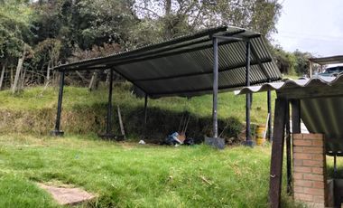 SE ARRIENDA HERMOSA CASA ESTILO LOFT ENTRADA POR YERBABUENA