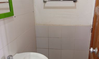 SE ARRIENDA HERMOSA CASA ESTILO LOFT ENTRADA POR YERBABUENA