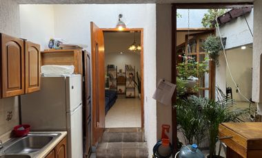 ¡Casa en Venta! 🏠 📍 A una calle de la glorieta de tránsito