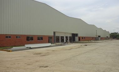 Bodega Vendo 4.100 M2 En Conjunto Cerrado / Venta $12.950.000.000  / Zona Industrial Acopi Yumbo