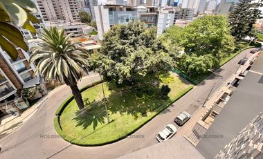 Precioso dúplex frente a parque en Barranco